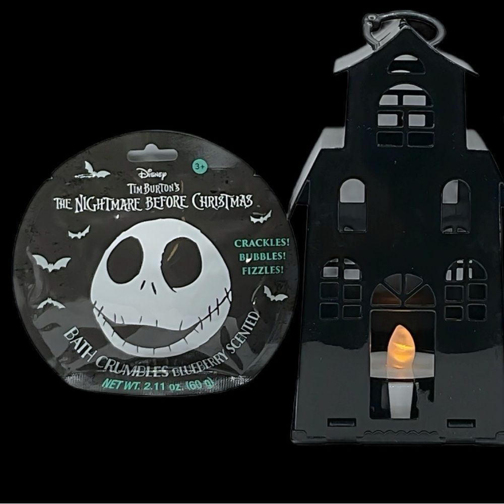 NWT THE NIGHTMARE BEFORE CHRISTMAS 1 BATH CRUMBLES 1 BATH BOMB 1 LANTERN 3 PCS